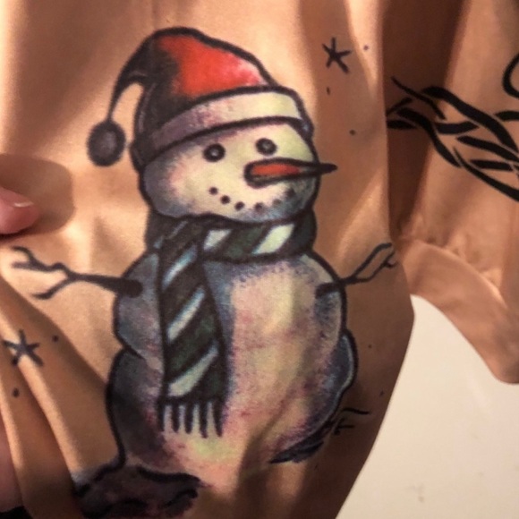 THE Christmas sweater of ALL Christmas sweaters - Picture 5 of 6